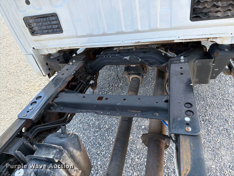 image for item DV8652 2019 Ford F550 Crew Cab truck cab and chassis