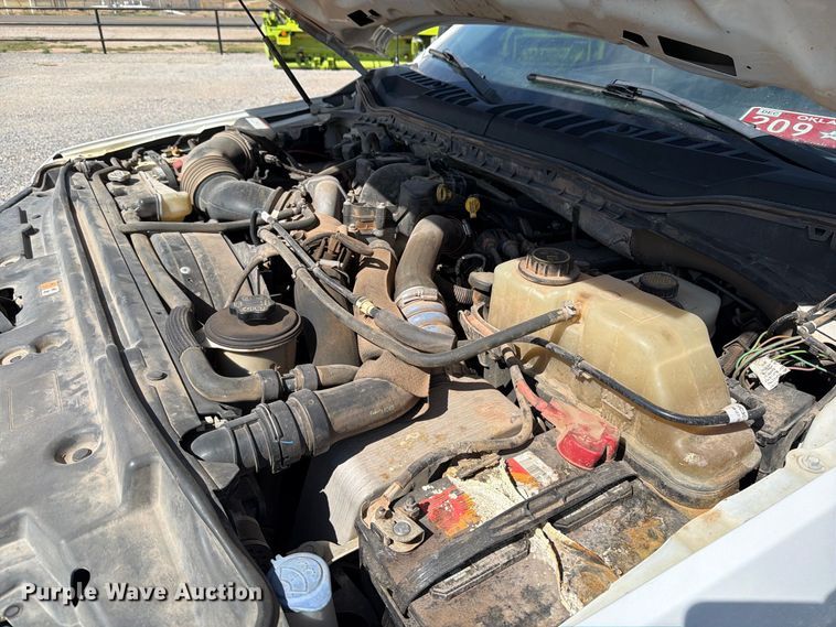image for item DV8652 2019 Ford F550 Crew Cab truck cab and chassis
