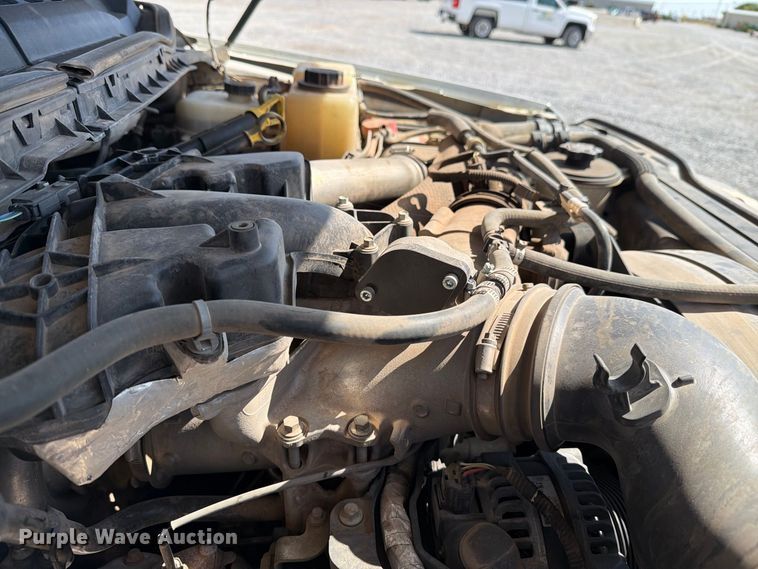 image for item DV8652 2019 Ford F550 Crew Cab truck cab and chassis