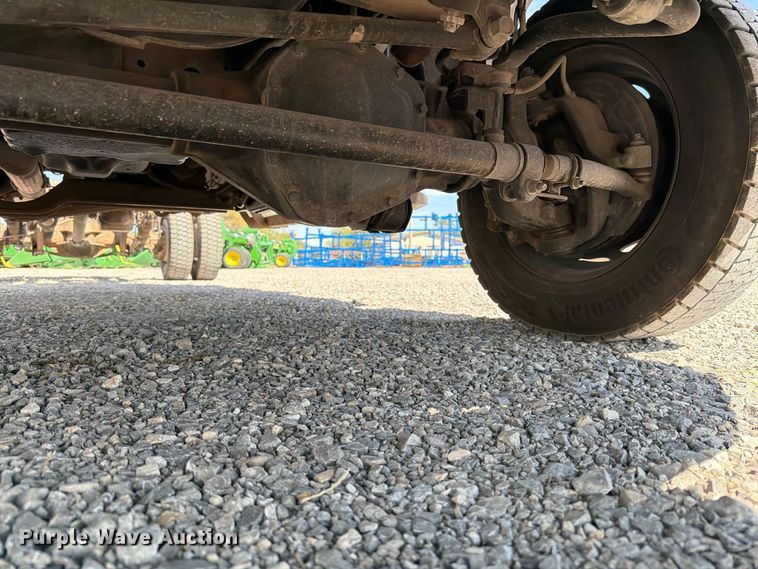 image for item DV8652 2019 Ford F550 Crew Cab truck cab and chassis