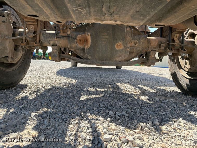 image for item DV8652 2019 Ford F550 Crew Cab truck cab and chassis