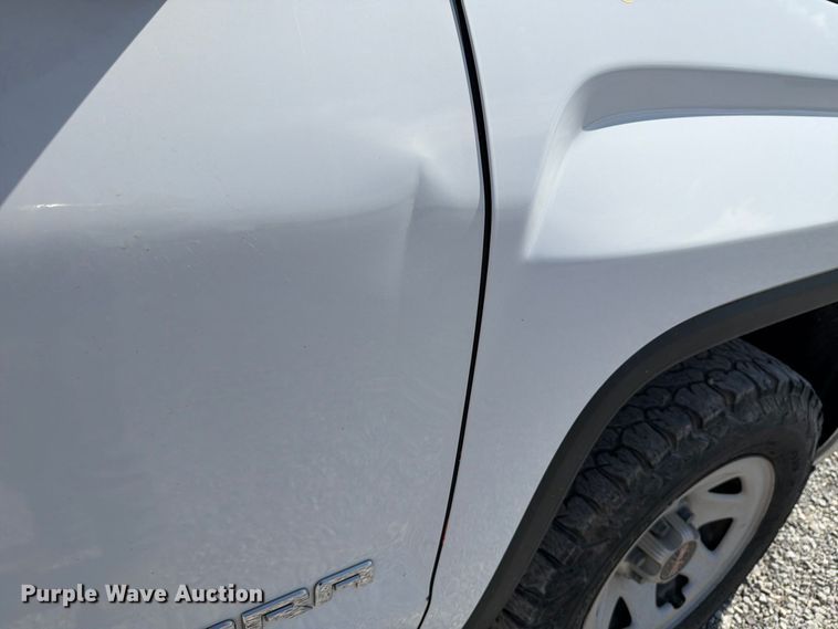 image for item DV8653 2015 GMC Sierra 1500 pickup truck