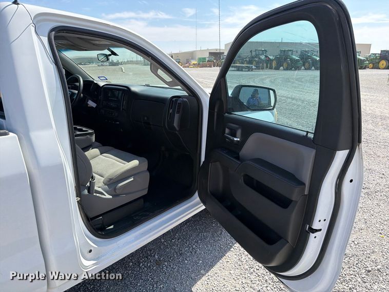 image for item DV8653 2015 GMC Sierra 1500 pickup truck