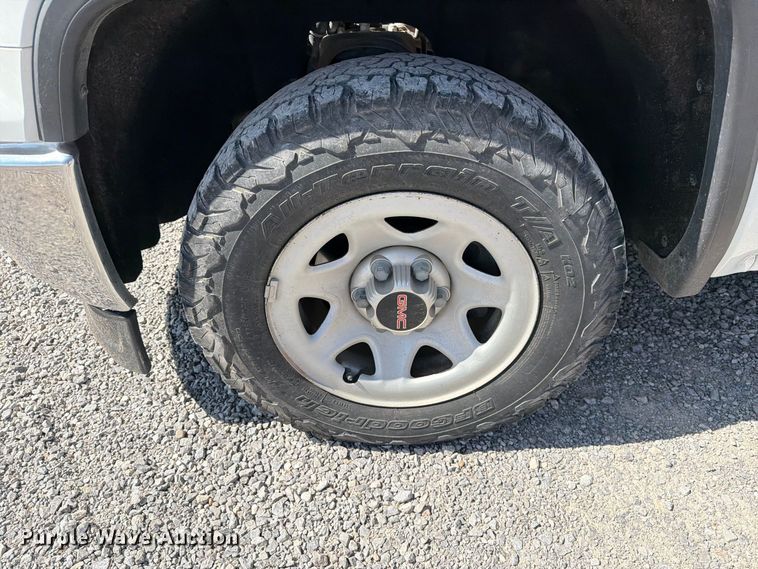 image for item DV8653 2015 GMC Sierra 1500 pickup truck