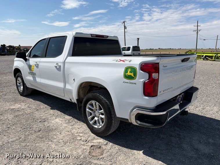image for item DV8654 2023 Chevrolet Silverado 1500 Crew Cab pickup truck