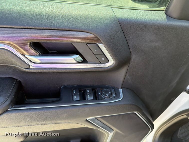image for item DV8654 2023 Chevrolet Silverado 1500 Crew Cab pickup truck
