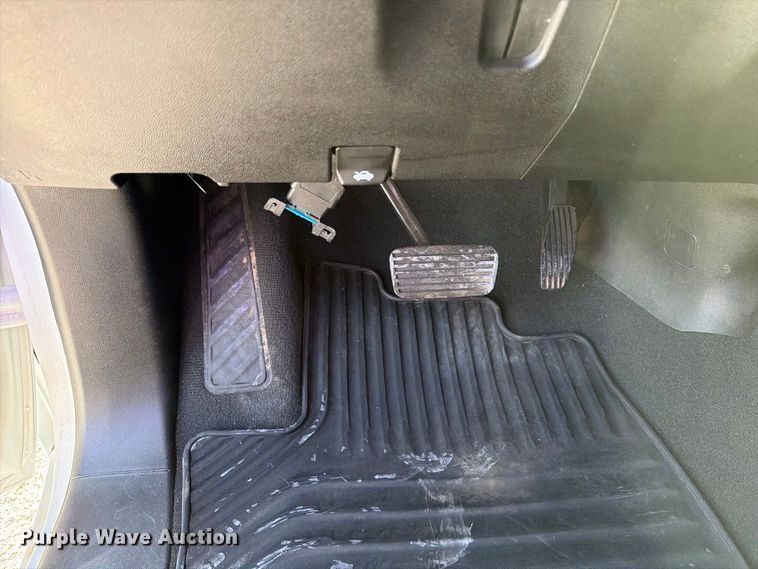 image for item DV8654 2023 Chevrolet Silverado 1500 Crew Cab pickup truck