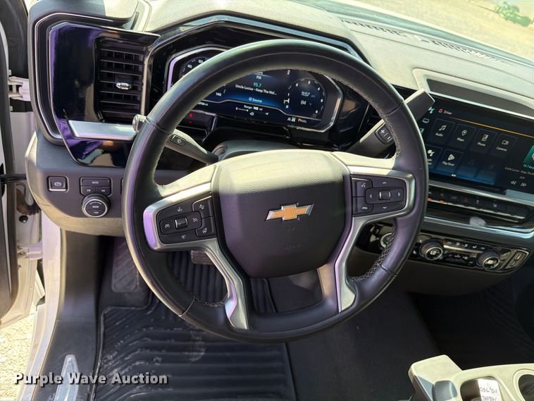 image for item DV8654 2023 Chevrolet Silverado 1500 Crew Cab pickup truck