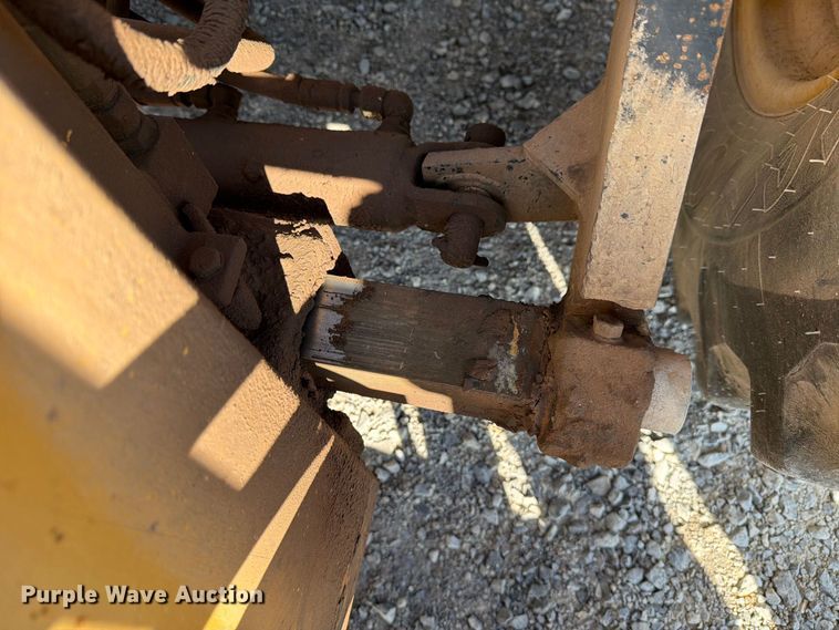 image for item DV8655 2005 Harlo HP8500 forklift