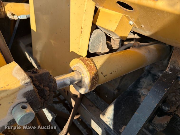 image for item DV8655 2005 Harlo HP8500 forklift