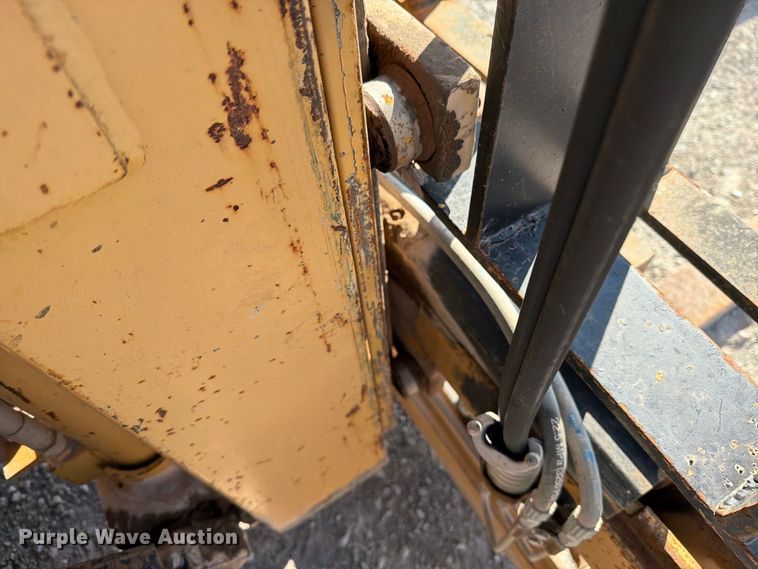 image for item DV8655 2005 Harlo HP8500 forklift