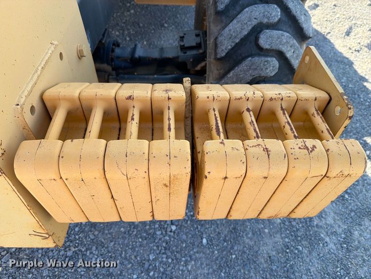 image for item DV8655 2005 Harlo HP8500 forklift