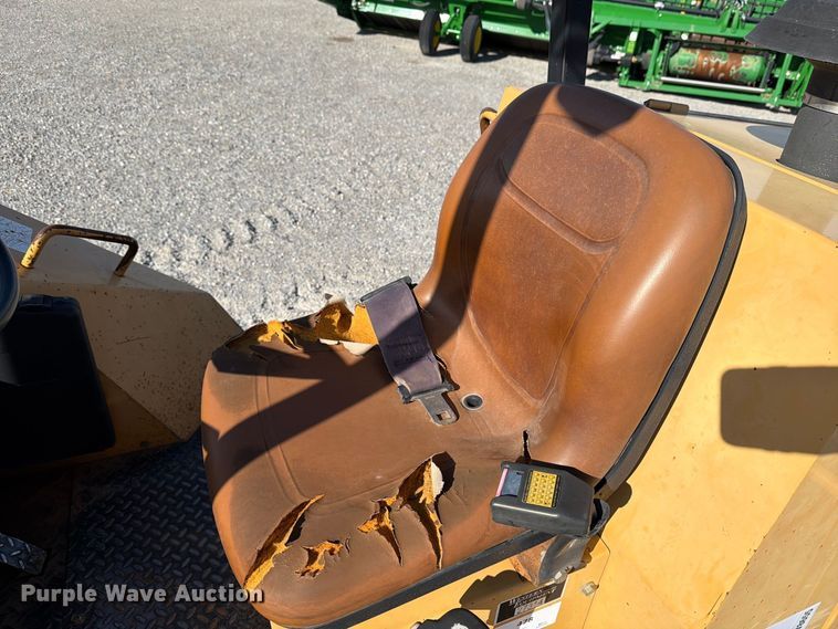 image for item DV8655 2005 Harlo HP8500 forklift