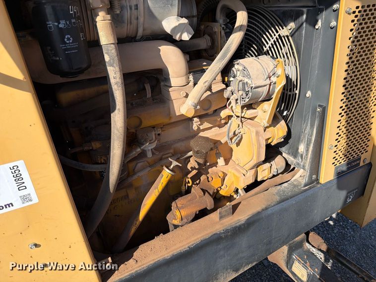 image for item DV8655 2005 Harlo HP8500 forklift