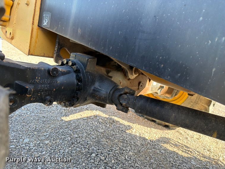 image for item DV8655 2005 Harlo HP8500 forklift