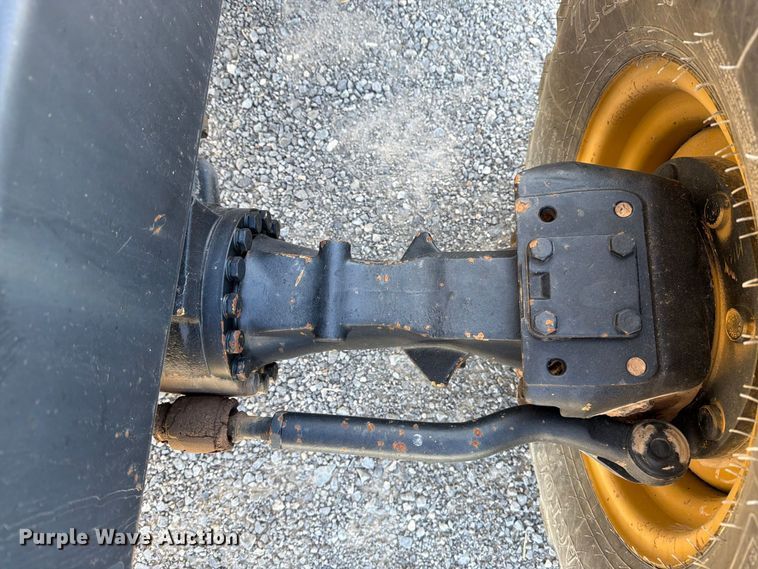 image for item DV8655 2005 Harlo HP8500 forklift
