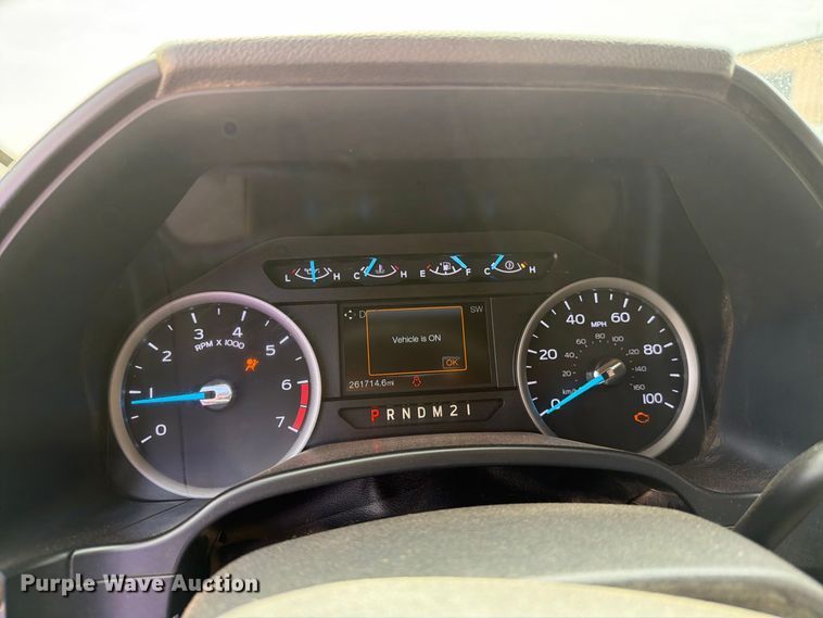 image for item DV8657 2019 Ford F250 Super Duty Crew Cab pickup truck