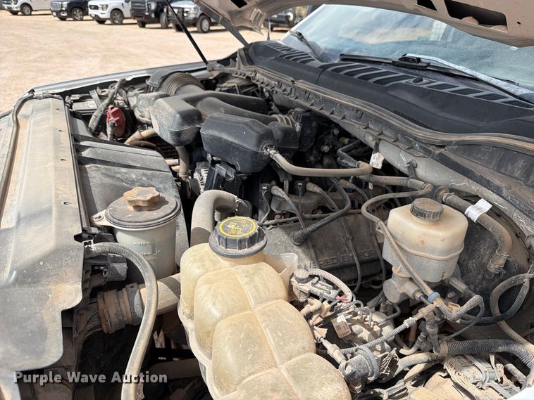 image for item DV8657 2019 Ford F250 Super Duty Crew Cab pickup truck