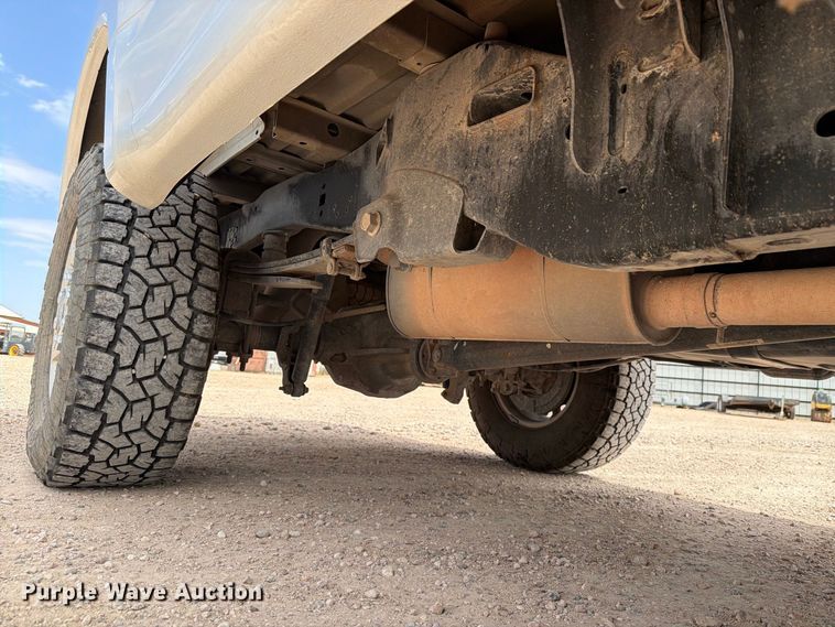 image for item DV8657 2019 Ford F250 Super Duty Crew Cab pickup truck