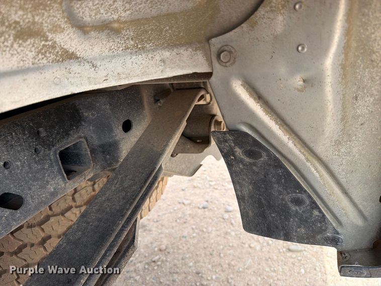 image for item DV8657 2019 Ford F250 Super Duty Crew Cab pickup truck