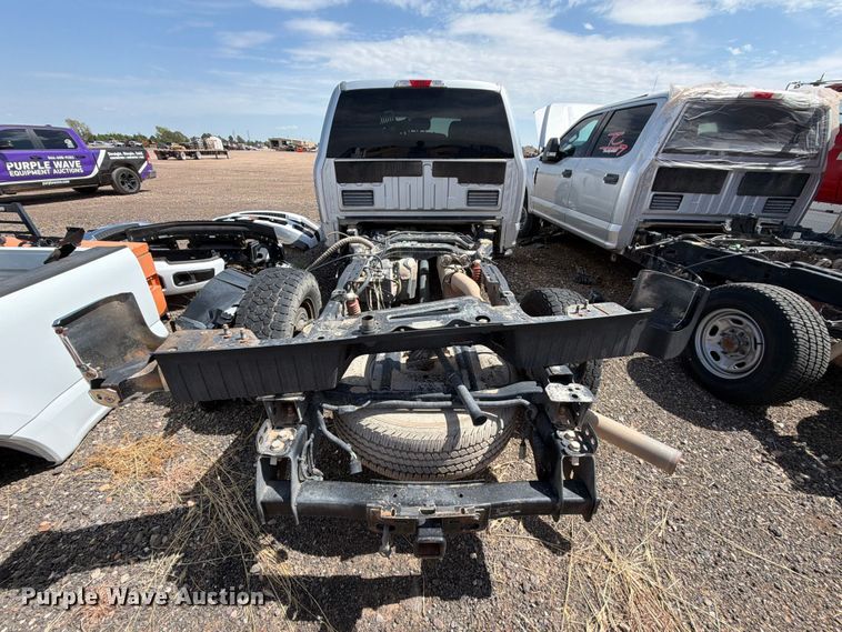 image for item DV8659 2017 Ford F250 Super Duty Crew Cab pickup truck