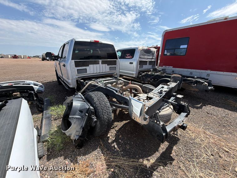 image for item DV8659 2017 Ford F250 Super Duty Crew Cab pickup truck