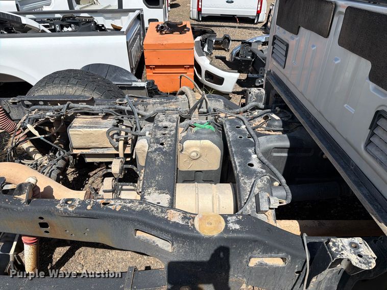 image for item DV8659 2017 Ford F250 Super Duty Crew Cab pickup truck
