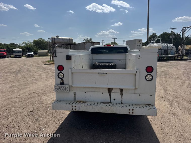 image for item DY3303 2011 Chevrolet Silverado 2500HD Ext. Cab utility bed pickup truck