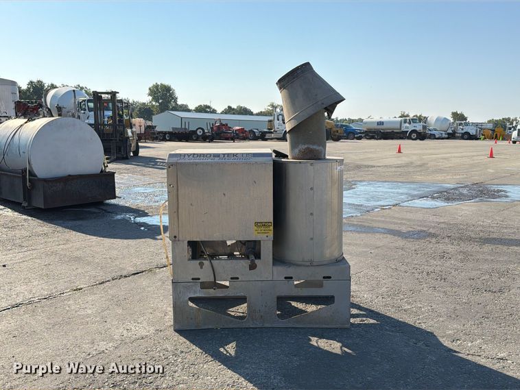 image for item DZ4691 Hydro Tek HN35005E3R pressure washer