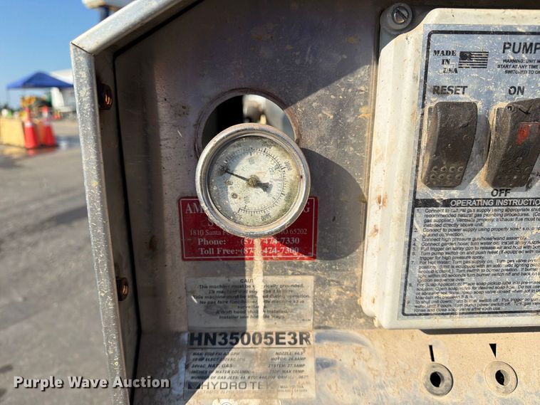 image for item DZ4691 Hydro Tek HN35005E3R pressure washer