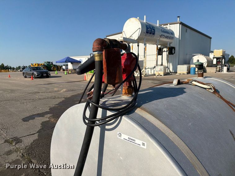 image for item DZ4693 Fuel tank