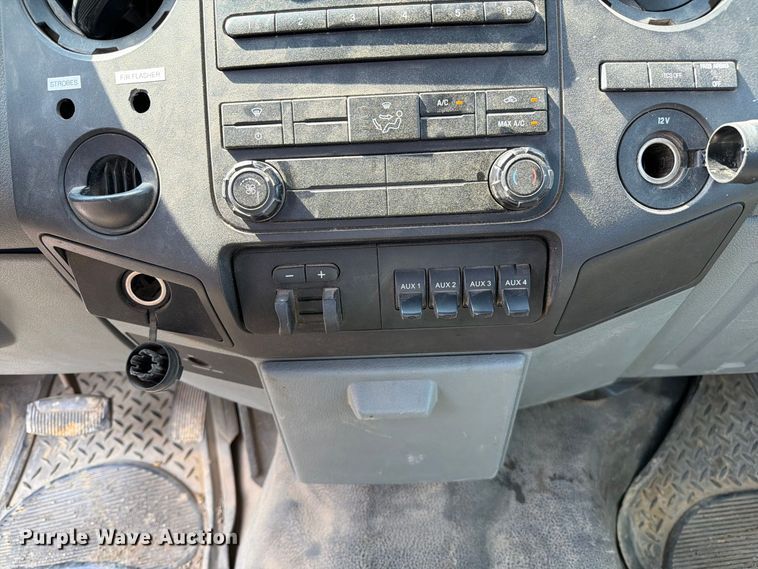 image for item DZ4711 2011 Ford F350 Super Duty Ext. Cab pickup truck cab and chassis