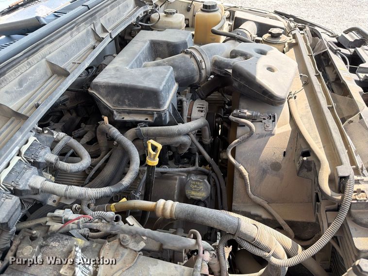 image for item DZ4711 2011 Ford F350 Super Duty Ext. Cab pickup truck cab and chassis