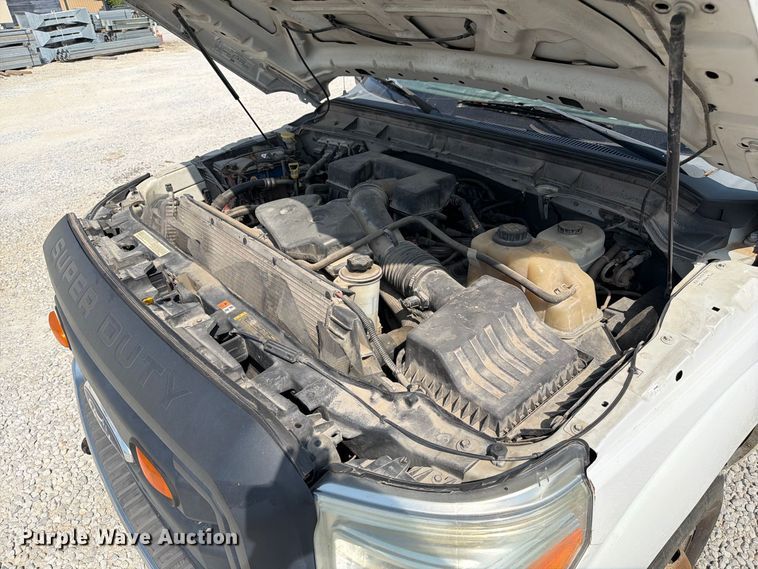 image for item DZ4711 2011 Ford F350 Super Duty Ext. Cab pickup truck cab and chassis