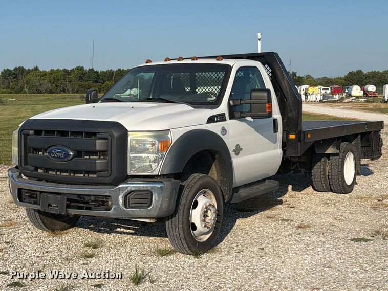 image for item DZ4719 2015 Ford F550 Super Duty XL flatbed truck