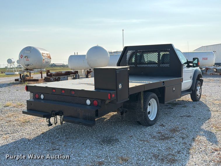 image for item DZ4719 2015 Ford F550 Super Duty XL flatbed truck