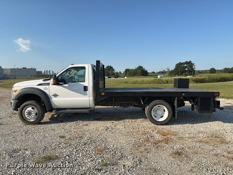 image for item DZ4719 2015 Ford F550 Super Duty XL flatbed truck