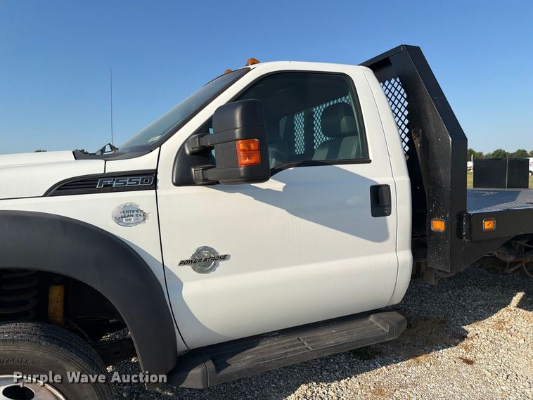 image for item DZ4719 2015 Ford F550 Super Duty XL flatbed truck