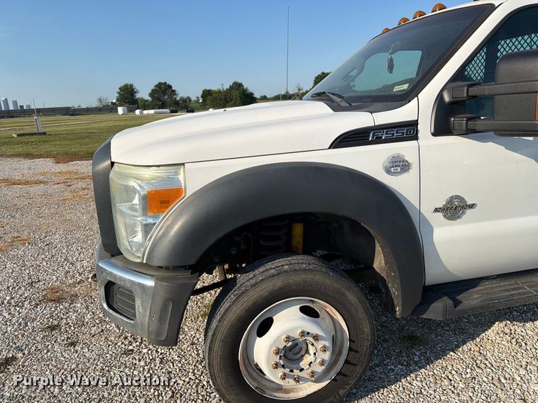 image for item DZ4719 2015 Ford F550 Super Duty XL flatbed truck