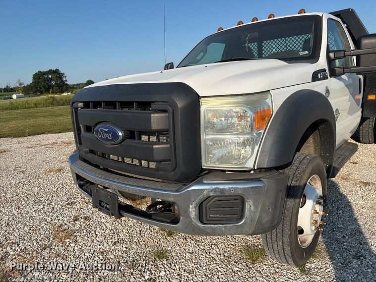 image for item DZ4719 2015 Ford F550 Super Duty XL flatbed truck