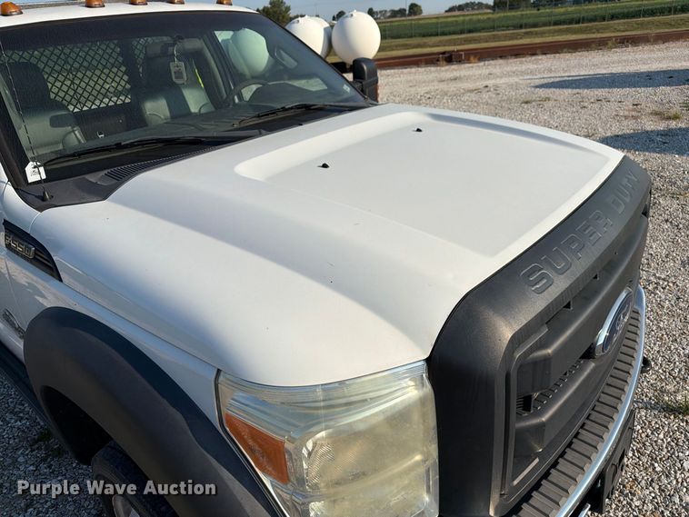 image for item DZ4719 2015 Ford F550 Super Duty XL flatbed truck