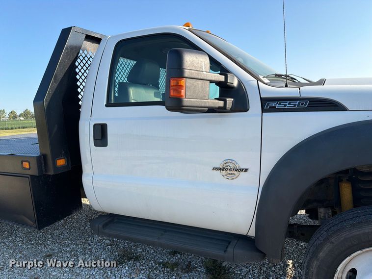 image for item DZ4719 2015 Ford F550 Super Duty XL flatbed truck