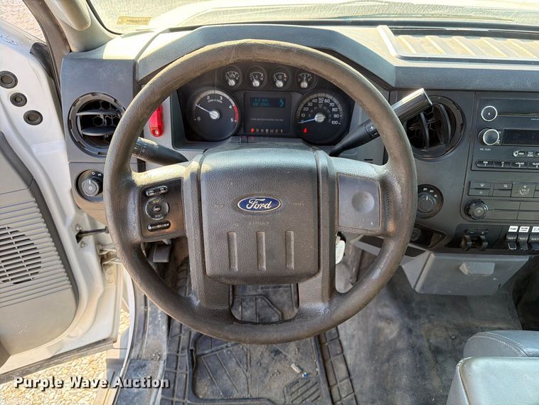 image for item DZ4719 2015 Ford F550 Super Duty XL flatbed truck