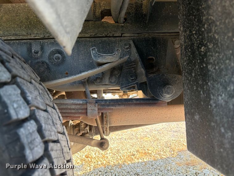 image for item DZ4719 2015 Ford F550 Super Duty XL flatbed truck