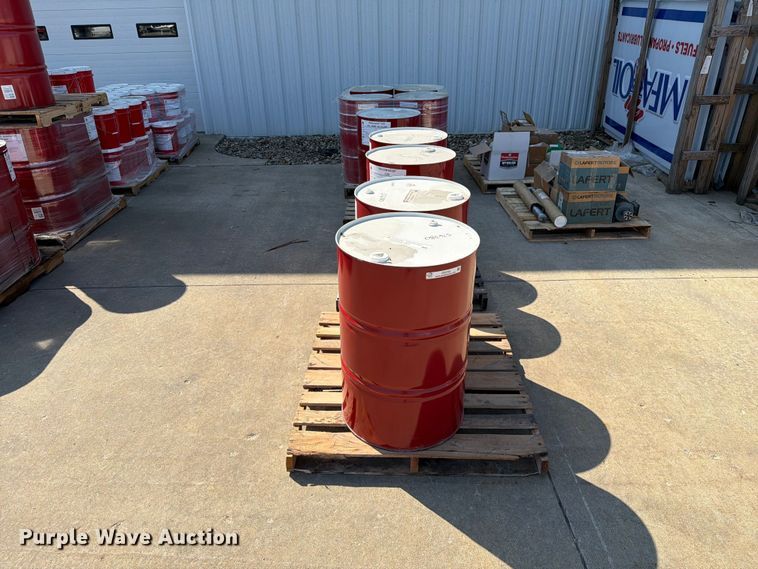 image for item DZ4722 (9) barrels of oil