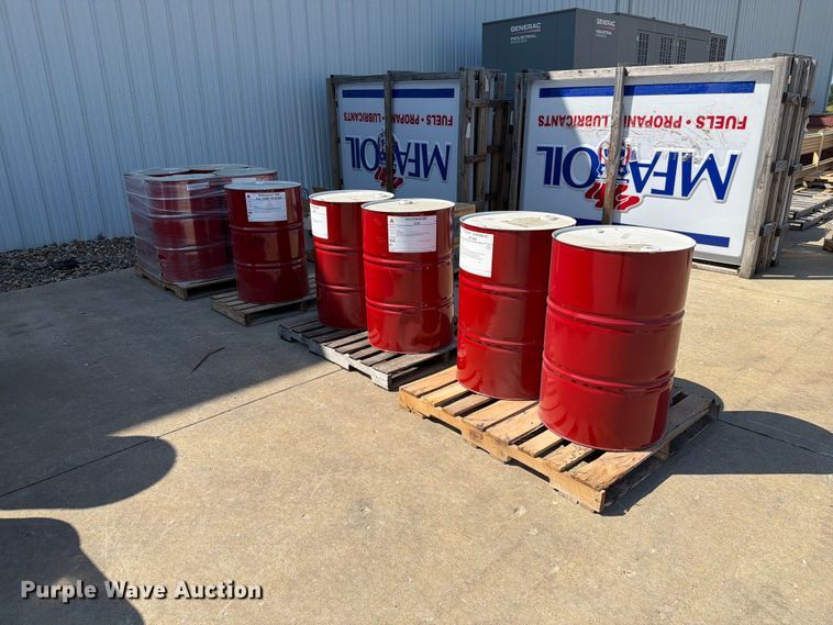 image for item DZ4722 (9) barrels of oil