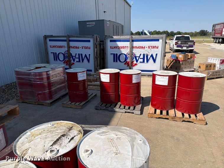 image for item DZ4722 (9) barrels of oil