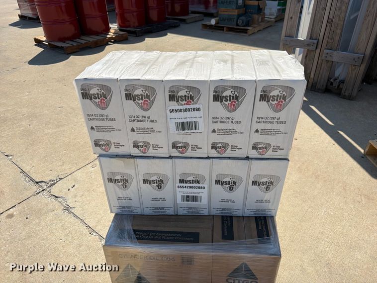 image for item DZ4723 (60) boxes of oil and grease