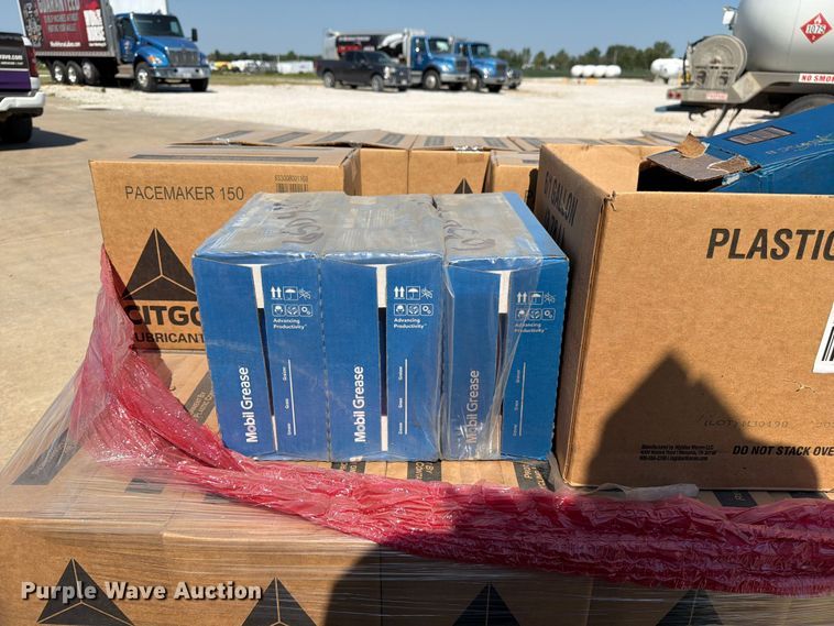 image for item DZ4723 (60) boxes of oil and grease