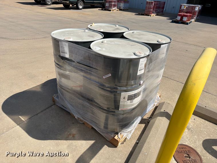image for item DZ4728 (4) barrels of Therminol 55 heat transfer fluid